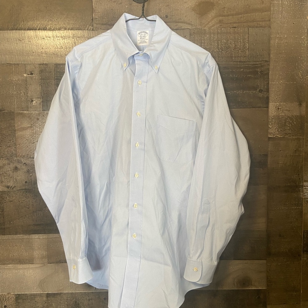 Brooks Brothers Light Blue woven Button-Down classic 1818 Dress Shirt size 15.5